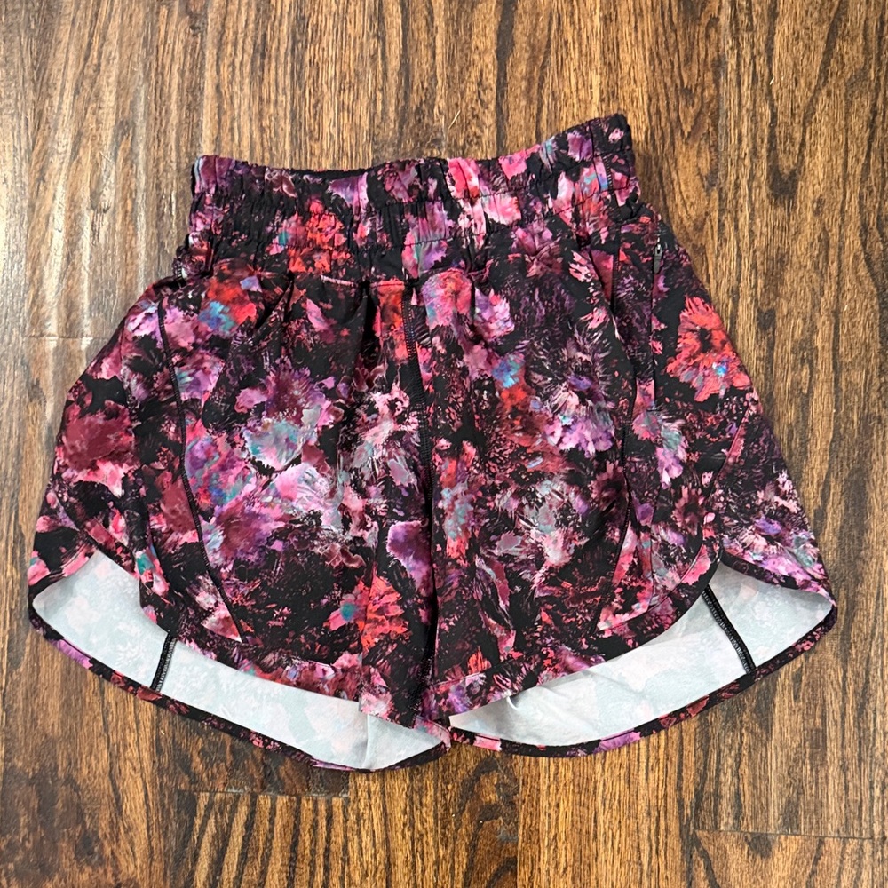 Lululemon Tracked that High Rise Lined Shorts - Size 2